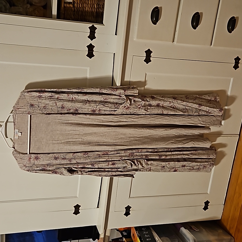 Lula Roe Sarah Cardigan - Picture 2 of 5